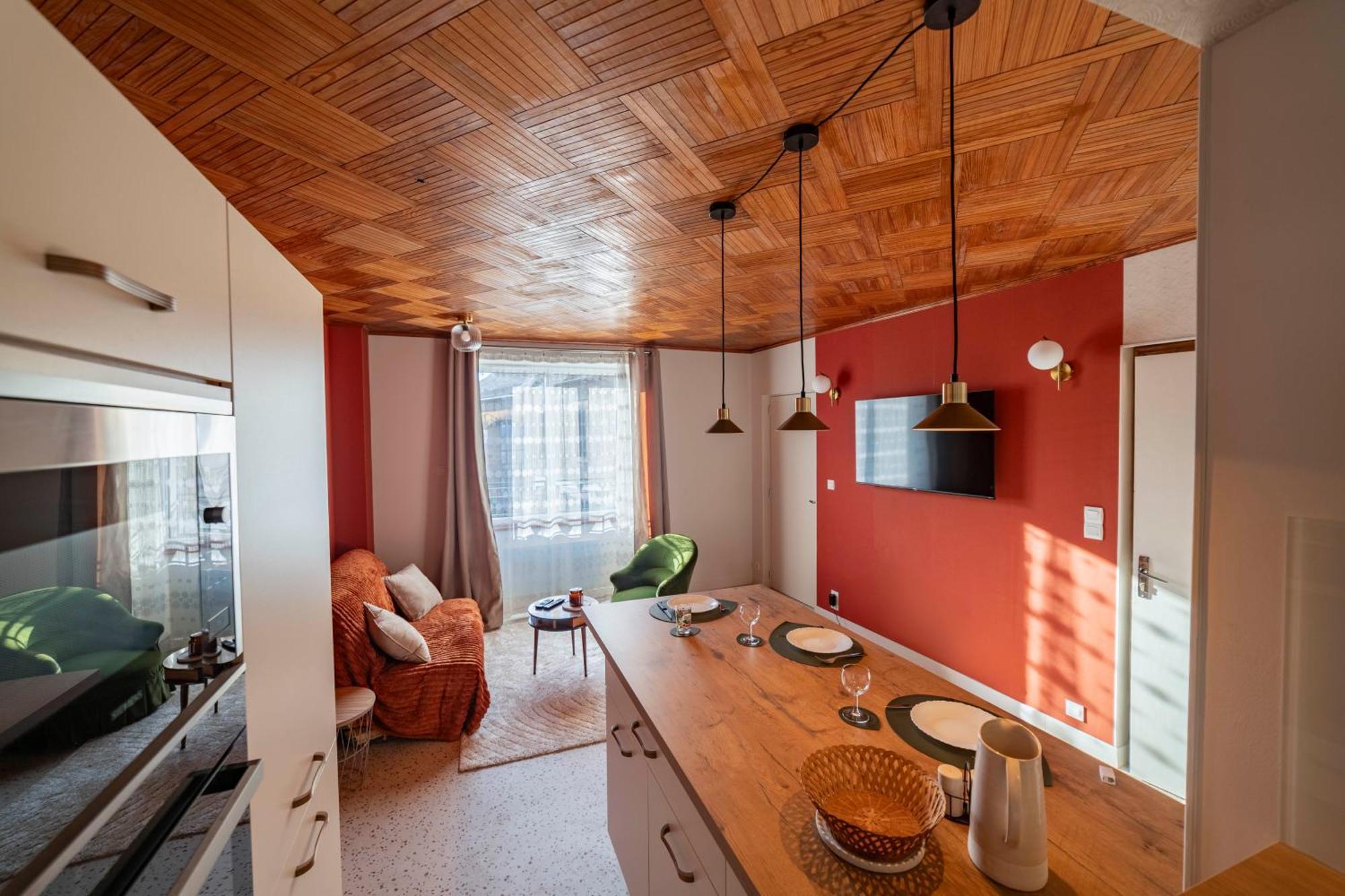 Appartement Cosy Au Coeur Du Village - Le Segala Montbazens Exterior foto